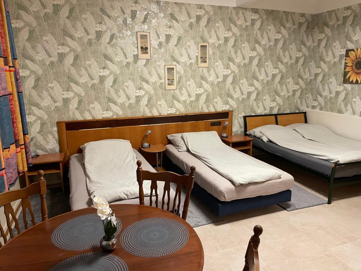 Gästezimmer Siminciuc Hotell Aachen Exteriör bild