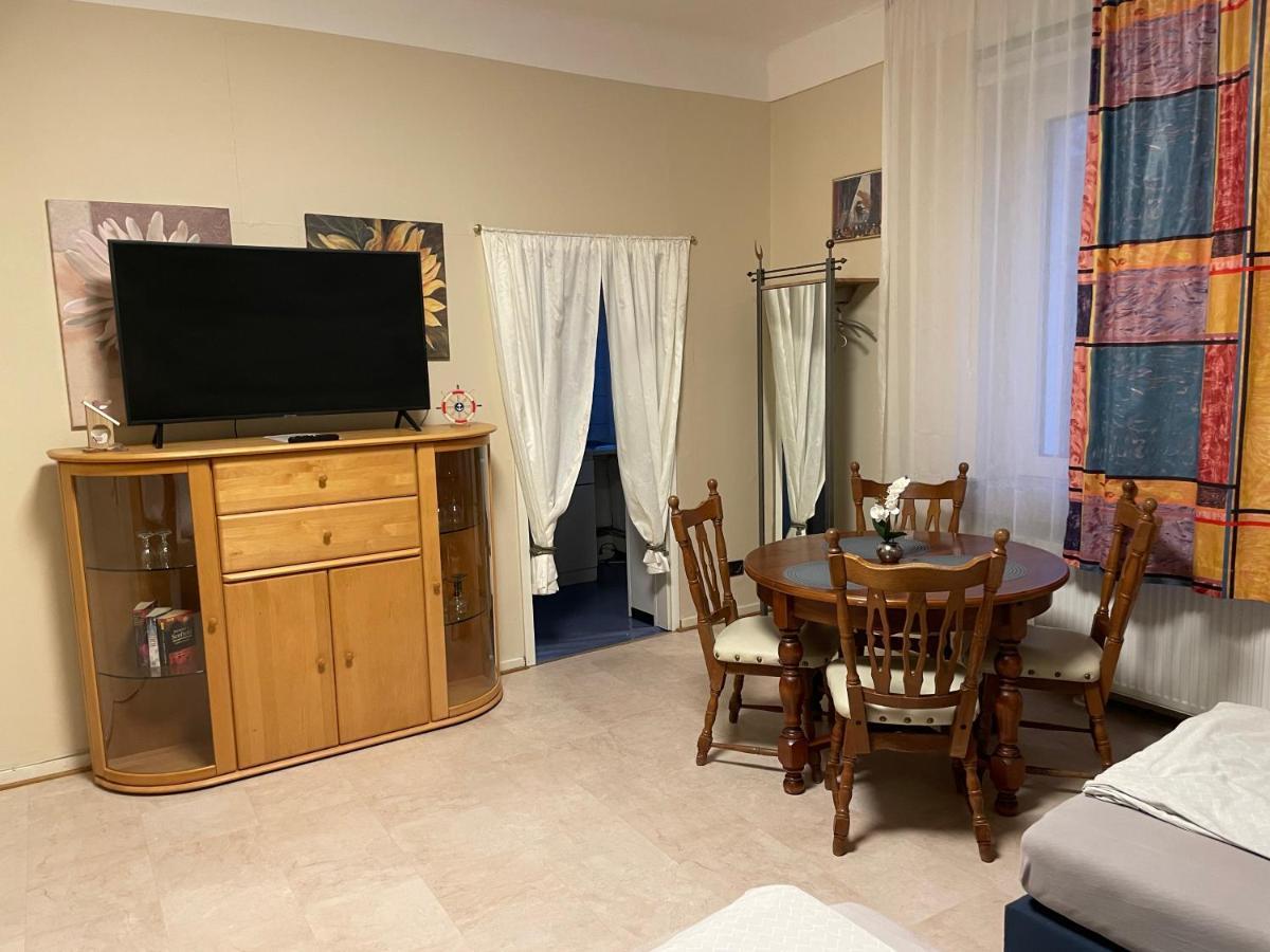 Gästezimmer Siminciuc Hotell Aachen Exteriör bild