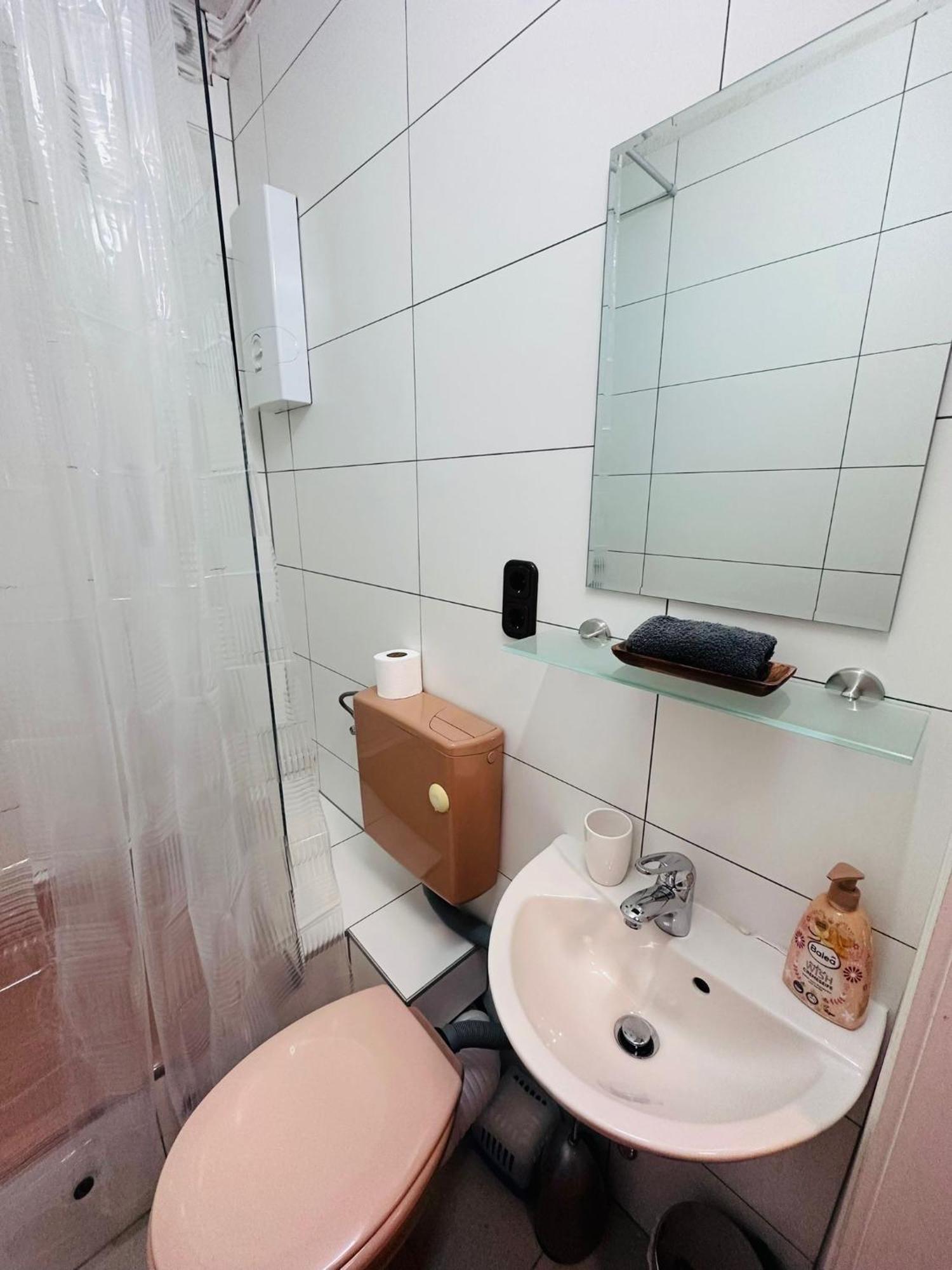 Gästezimmer Siminciuc Hotell Aachen Exteriör bild