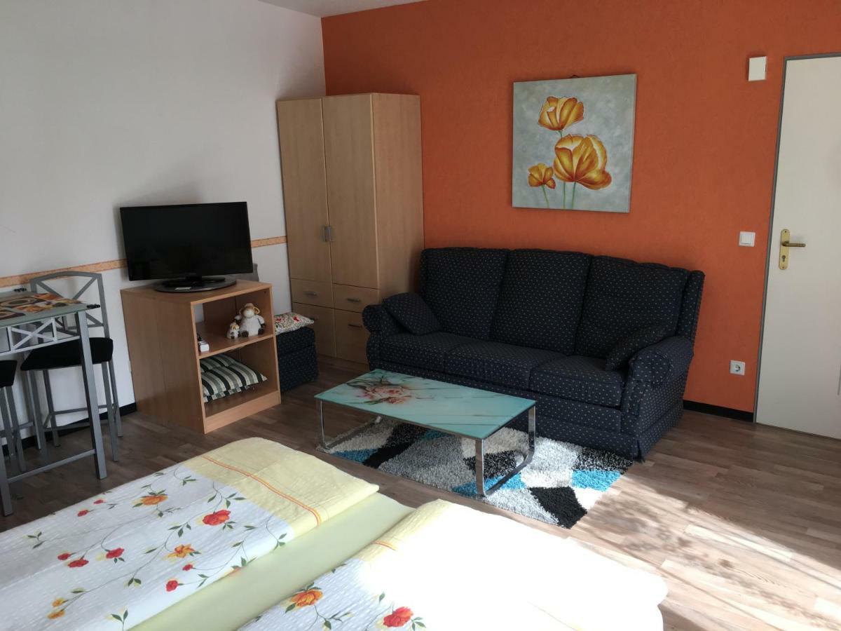 Gästezimmer Siminciuc Hotell Aachen Exteriör bild