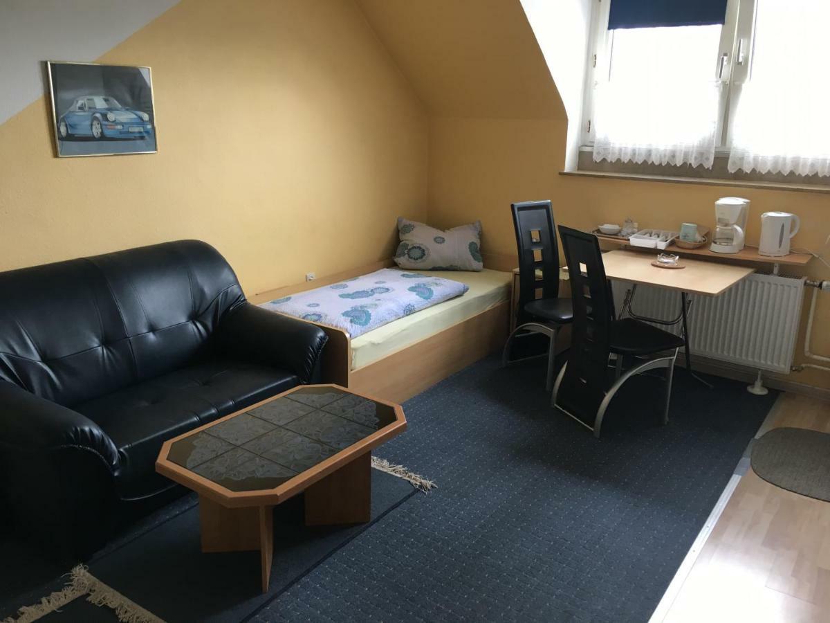 Gästezimmer Siminciuc Hotell Aachen Exteriör bild