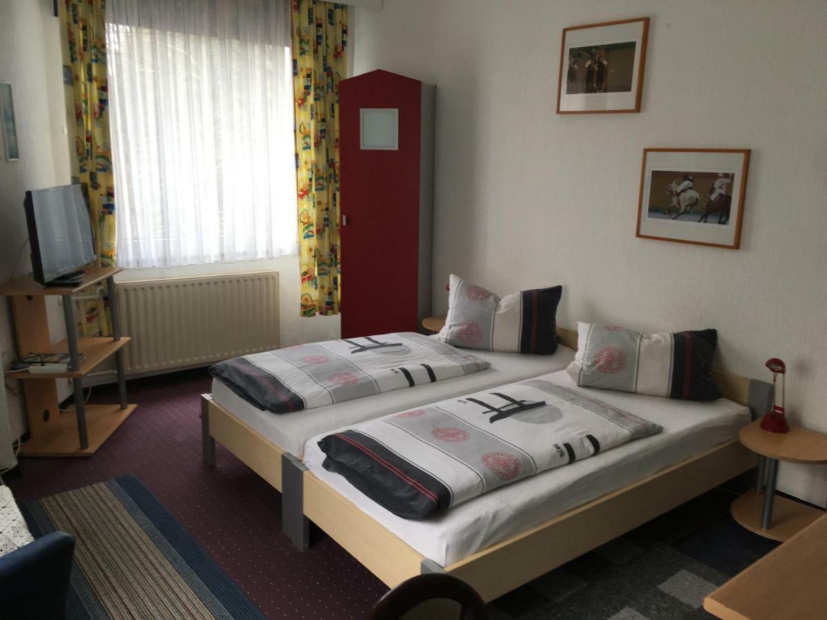 Gästezimmer Siminciuc Hotell Aachen Exteriör bild