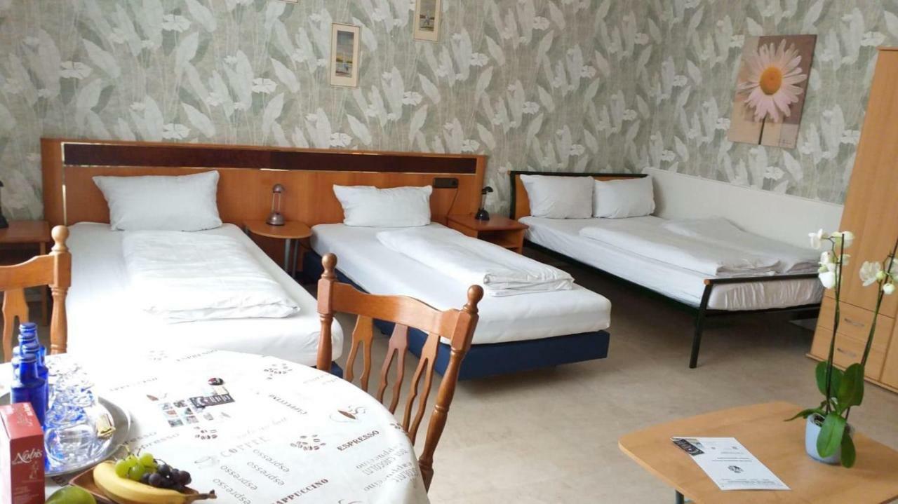 Gästezimmer Siminciuc Hotell Aachen Exteriör bild