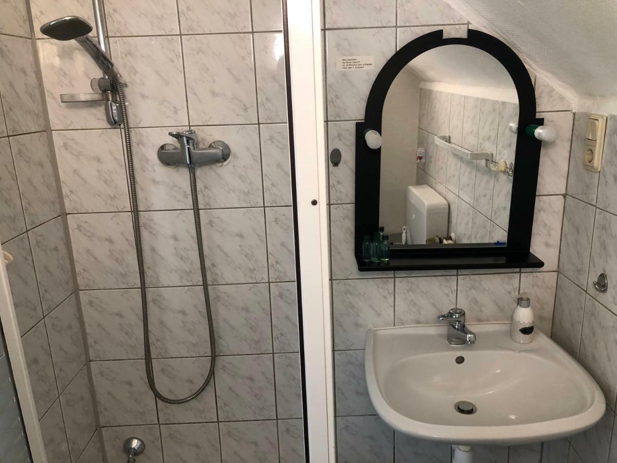 Gästezimmer Siminciuc Hotell Aachen Exteriör bild