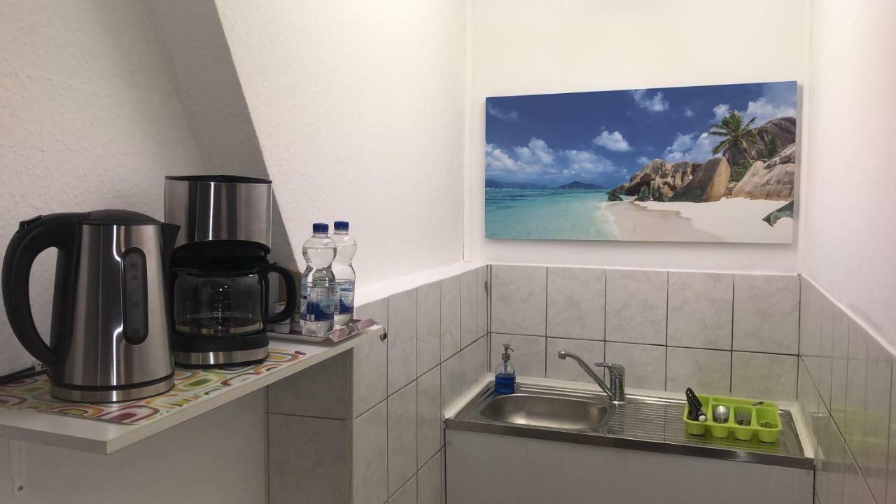 Gästezimmer Siminciuc Hotell Aachen Exteriör bild