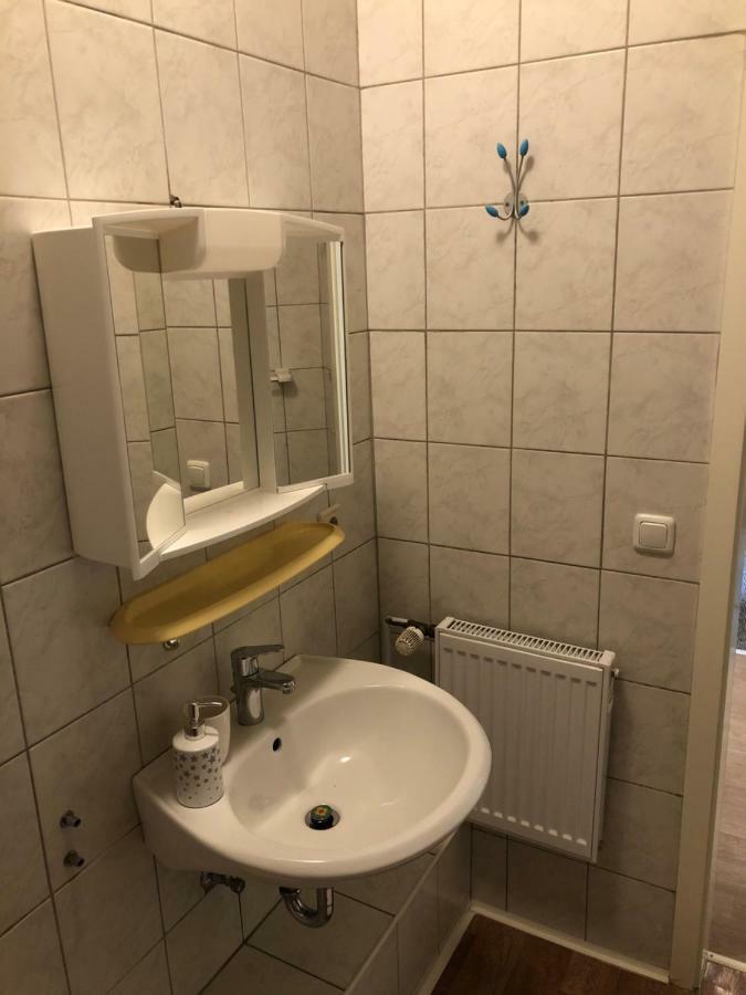 Gästezimmer Siminciuc Hotell Aachen Exteriör bild