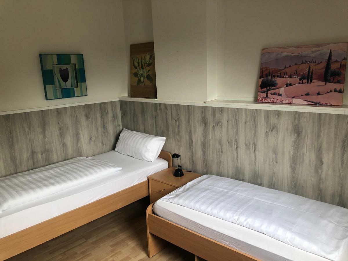 Gästezimmer Siminciuc Hotell Aachen Exteriör bild