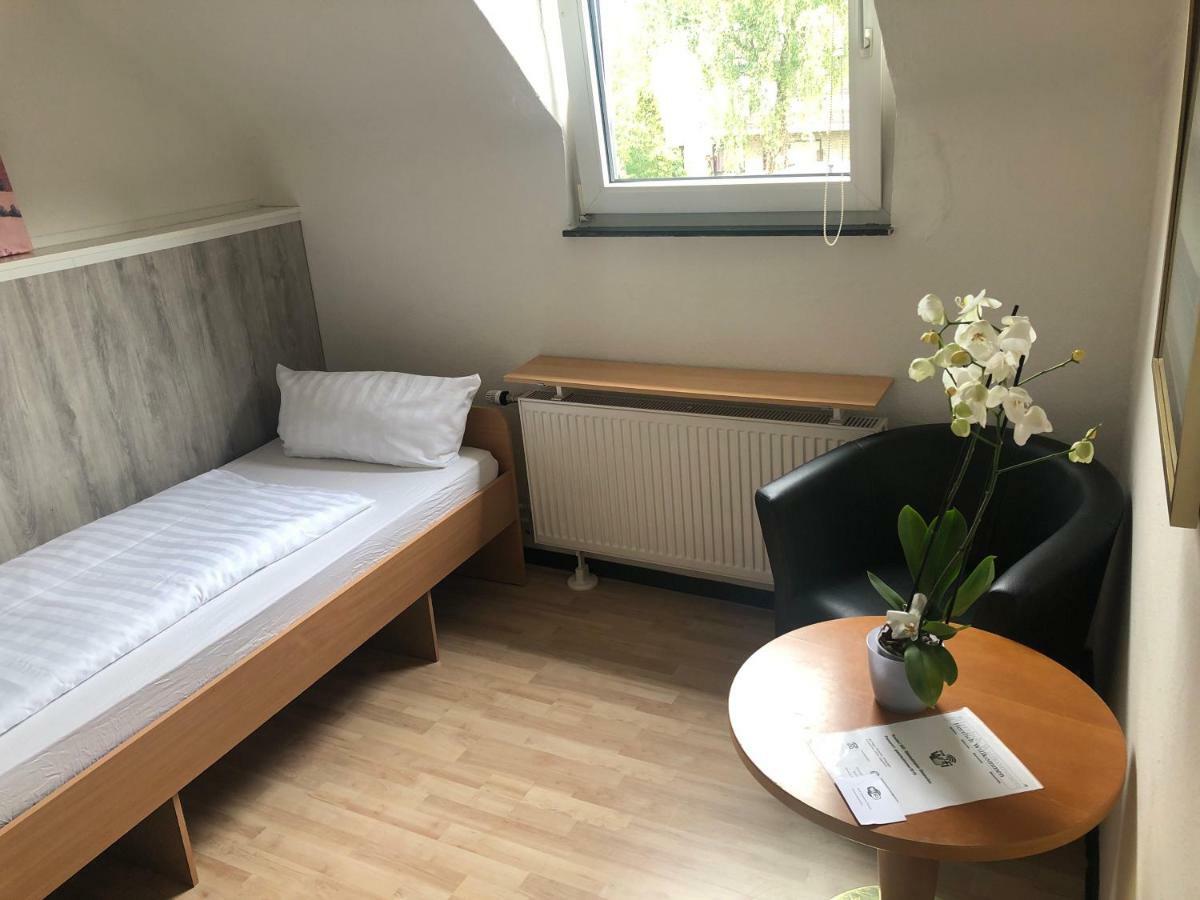 Gästezimmer Siminciuc Hotell Aachen Exteriör bild